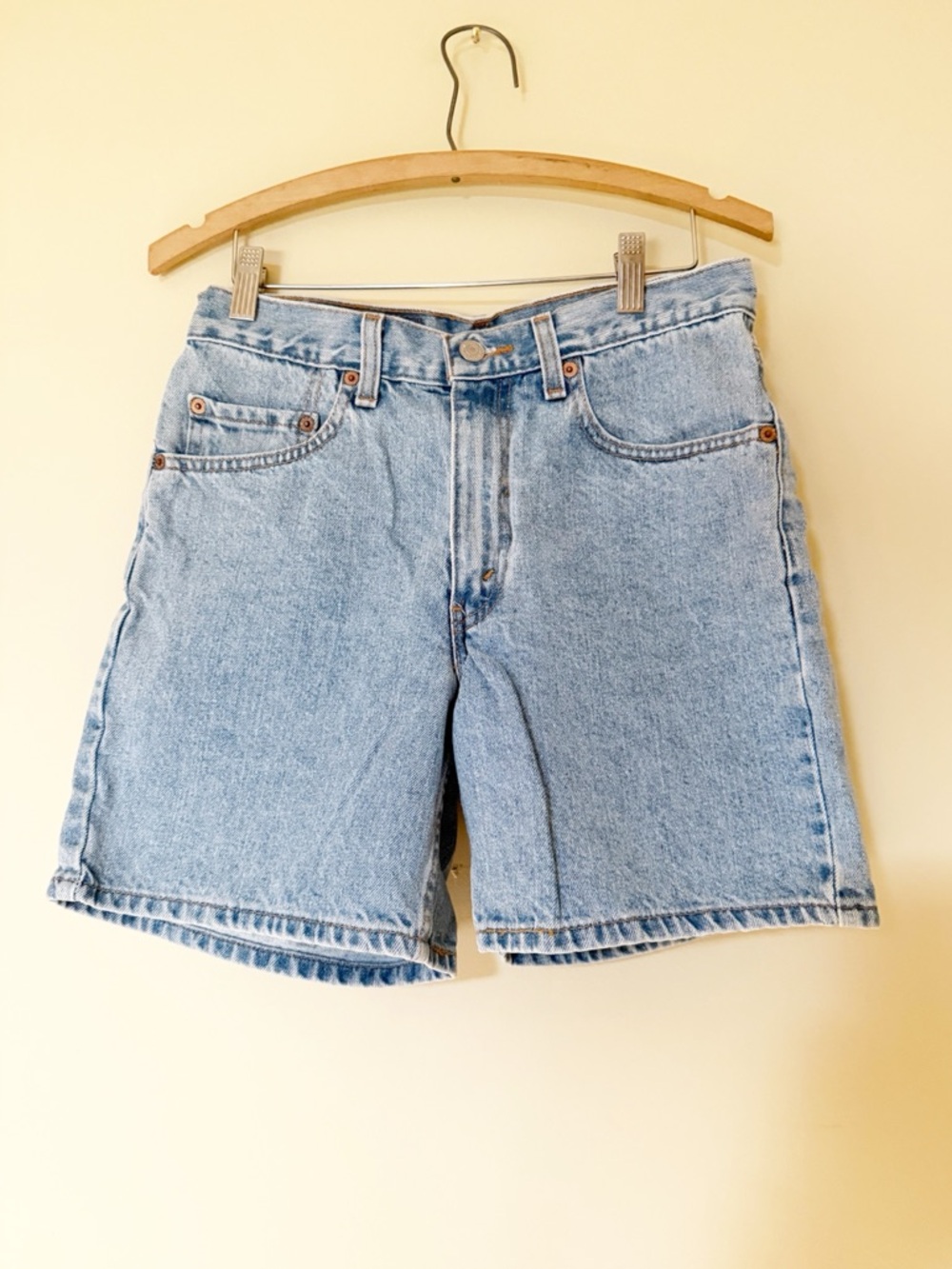 Levi's Light Blue Denim Shorts - Picture 1 of 4
